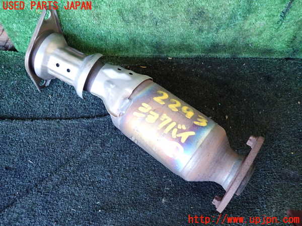 1UPJ-22932661]ハリアー(ZSU60W)触媒1 中古_m0001.jpg