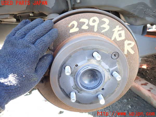 5UPJ-22934300]ハリアー(ZSU60W)右リアナックルハブ 中古_m0001.jpg