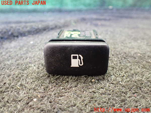 5UPJ-22936308]ハリアー(ZSU60W)スイッチ3 (フューエルオープナー) 中古_m0001.jpg