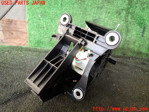 5UPJ-22937555]ハリアー(ZSU60W)ATシフトレバー 中古_m0002.jpg
