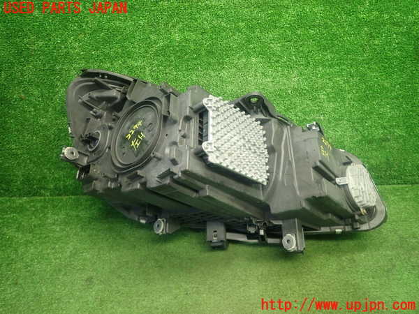1UPJ-22941132]BMW 218d アクティブツアラー(2C20 F45)左ヘッドライト LED 中古_m0002.jpg