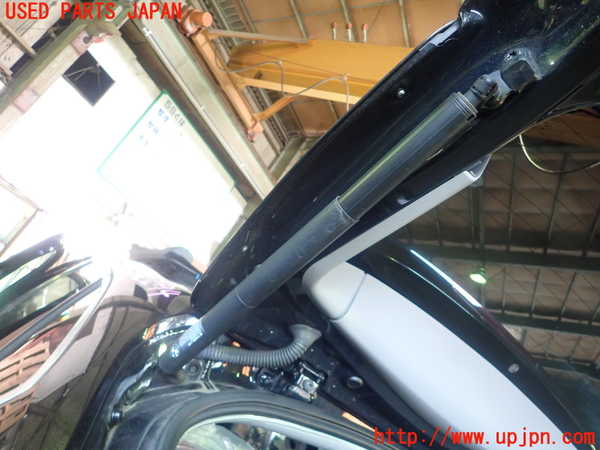 5UPJ-22941584]BMW 218d アクティブツアラー(2C20 F45)リアゲートダンパー 中古_m0002.jpg