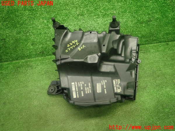 5UPJ-22942560]BMW 218d アクティブツアラー(2C20 F45)エアクリーナーボックス 中古_m0002.jpg