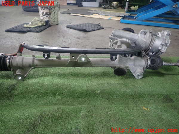 5UPJ-22944235]BMW 218d アクティブツアラー(2C20 F45)パワステギアボックス 中古_m0004.jpg