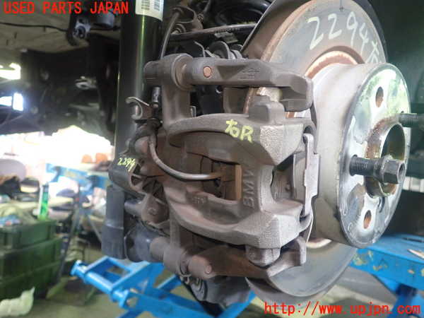 5UPJ-22944090]BMW 218d アクティブツアラー(2C20 F45)右リアキャリパー 中古_m0001.jpg