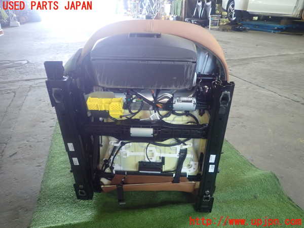 5UPJ-22947035]BMW 218d アクティブツアラー(2C20 F45)運転席シート 中古_m0005.jpg