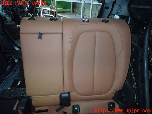 5UPJ-22947175]BMW 218d アクティブツアラー(2C20 F45)左2列目シート 中古_m0003.jpg