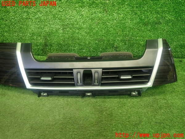 5UPJ-22947528]BMW 218d アクティブツアラー(2C20 F45)エアコン吹き出し口3 (真中) 中古_m0002.jpg
