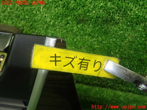 5UPJ-22947528]BMW 218d アクティブツアラー(2C20 F45)エアコン吹き出し口3 (真中) 中古_m0005.jpg