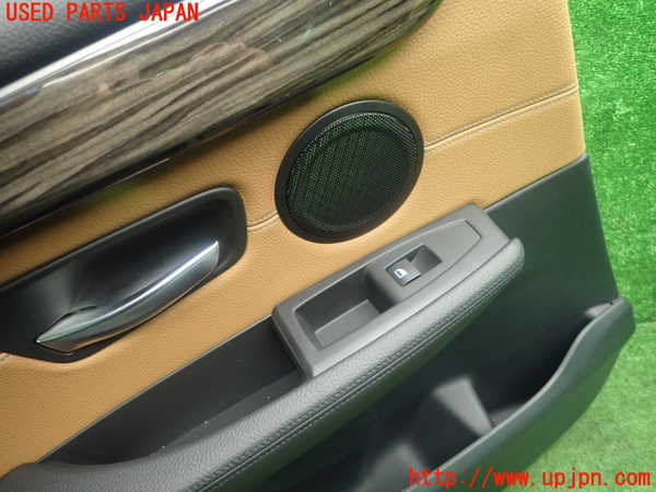 5UPJ-22941324]BMW 218d アクティブツアラー(2C20 F45)左後ドア内張り 中古_m0002.jpg