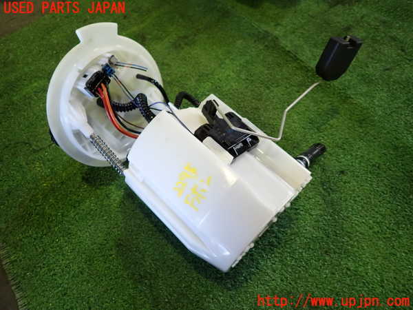1UPJ-22952510]ベンツ C180 ステーションワゴン(205240C S205)燃料ポンプ 中古_m0001.jpg
