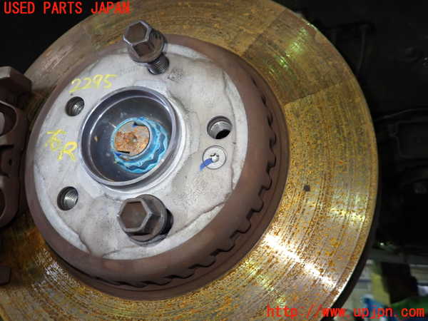 1UPJ-22954300]ベンツ C180 ステーションワゴン(205240C S205)右リアナックルハブ 中古_m0001.jpg