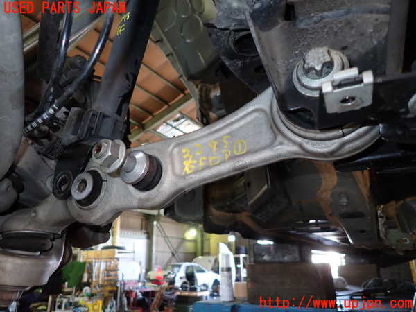 1UPJ-22955176]ベンツ C180 ステーションワゴン(205240C S205)右フロントロアアーム1 中古_m0001.jpg