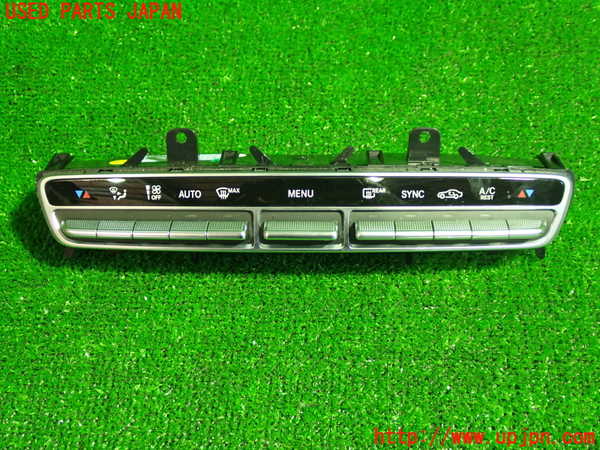 1UPJ-22956066]ベンツ C180 ステーションワゴン(205240C S205)エアコンスイッチ1 中古_m0001.jpg