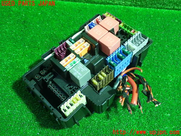 1UPJ-22956741]ベンツ C180 ステーションワゴン(205240C S205)ヒューズボックス1 中古_m0001.jpg