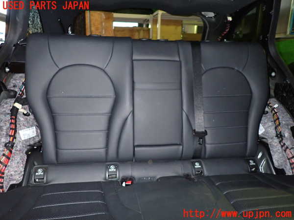 1UPJ-22957385]ベンツ C180 ステーションワゴン(205240C S205)リアシート 中古_m0004.jpg