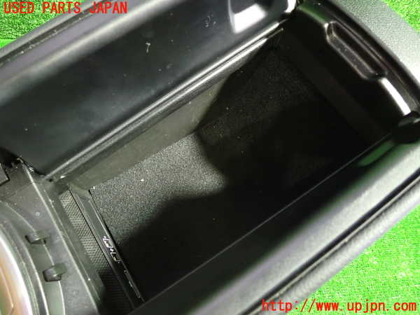 1UPJ-22957540]ベンツ C180 ステーションワゴン(205240C S205)センターコンソール 中古_m0003.jpg