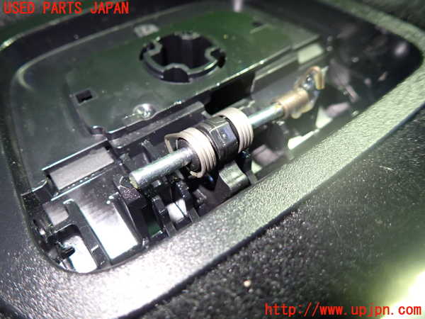 1UPJ-22957771]ベンツ C180 ステーションワゴン(205240C S205)ラゲッジトレイ1 中古_m0003.jpg