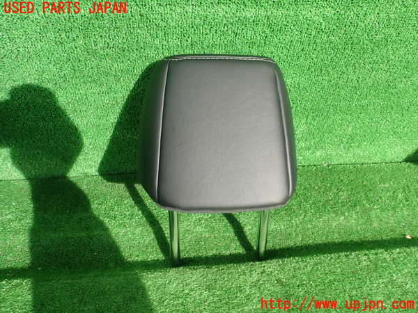 5UPJ-22967150]カローラ ハイブリッド(ZWE215)右2列目ヘッドレスト 中古_m0002.jpg