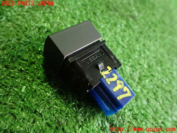 2UPJ-22976310]エクストレイル(SNT33)スイッチ5 中古_m0003.jpg