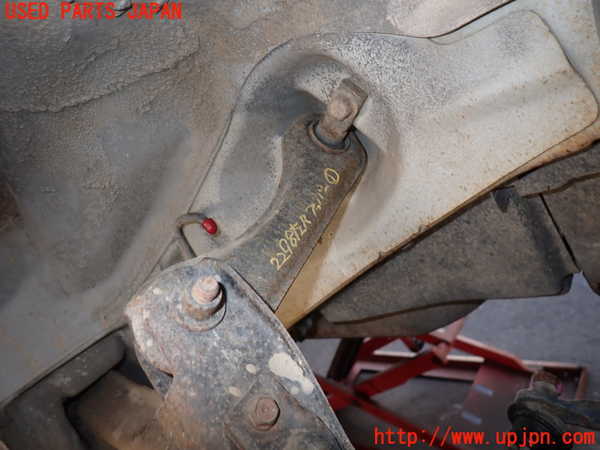 5UPJ-22985156]シビック タイプR(EK9)左リアアッパーアーム1 中古_m0001.jpg