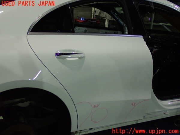 5UPJ-22991290]ベンツ CLA200 d(118312M C118)右後ドア 43R-00128 中古_m0001.jpg