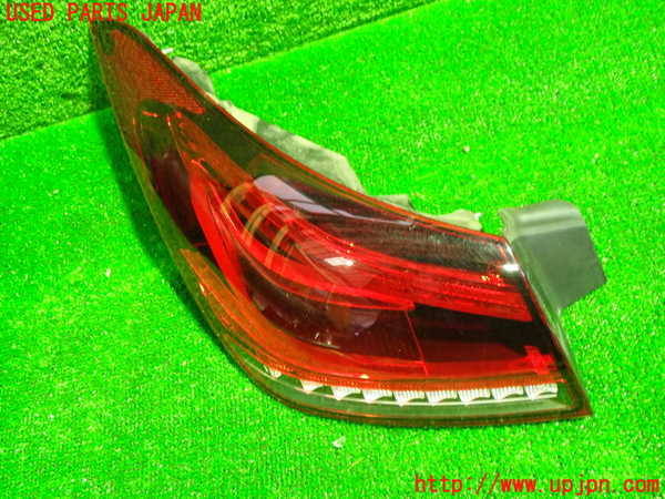 5UPJ-22991536]ベンツ CLA200 d(118312M C118)左テールランプ 中古_m0001.jpg