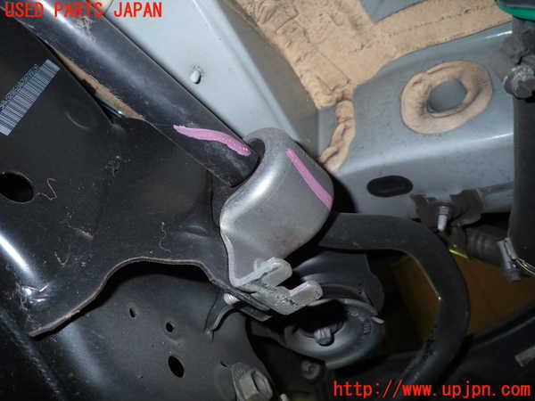 5UPJ-22995445]ベンツ CLA200 d(118312M C118)リアスタビライザー 中古_m0004.jpg
