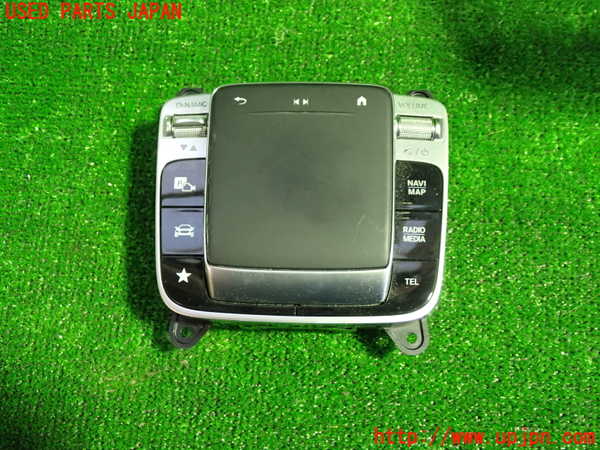 5UPJ-22996306]ベンツ CLA200 d(118312M C118)スイッチ1 (ナビ) 中古_m0001.jpg