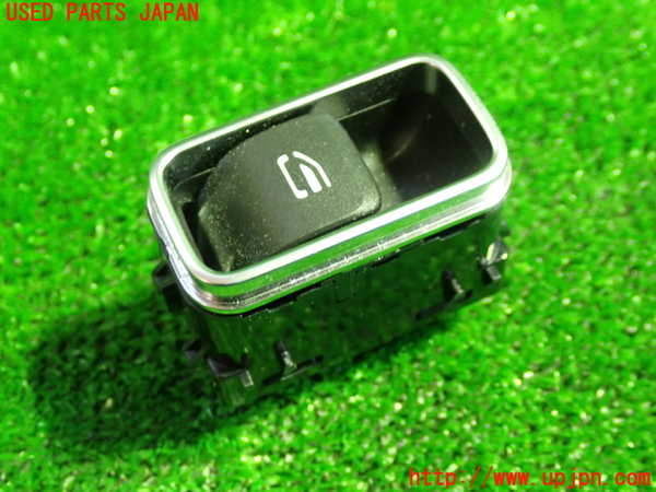 5UPJ-22996245]ベンツ CLA200 d(118312M C118)左前パワーウィンドウスイッチ 中古_m0001.jpg