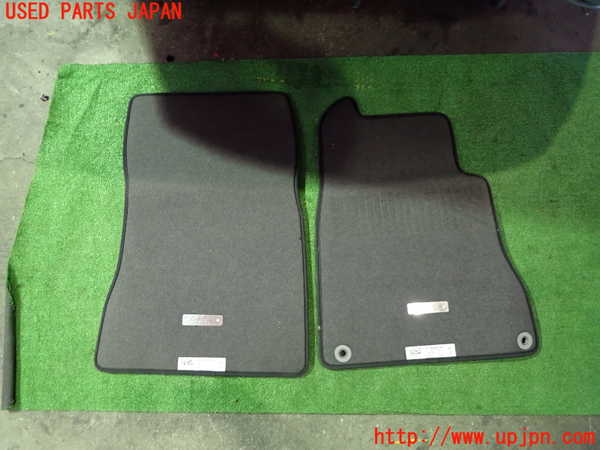 5UPJ-22997800]ベンツ CLA200 d(118312M C118)フロアマット 中古_m0004.jpg