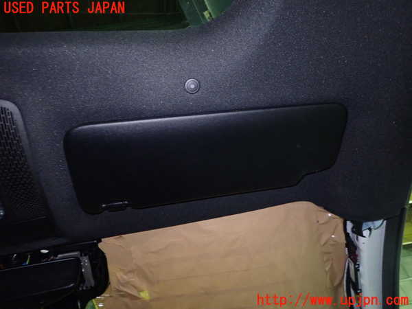 5UPJ-22997625]ベンツ CLA200 d(118312M C118)室内サンバイザー右側 中古_m0001.jpg