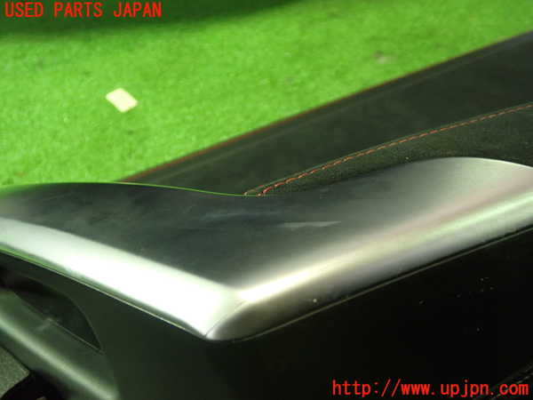 5UPJ-22991294]ベンツ CLA200 d(118312M C118)右後ドア内張り 中古_m0004.jpg