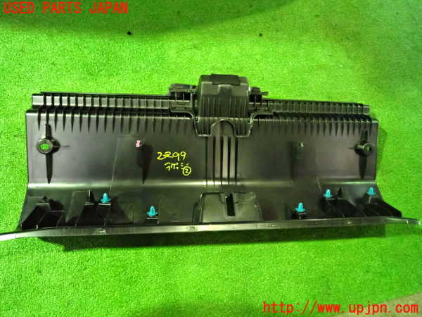 5UPJ-22997772]ベンツ CLA200 d(118312M C118)ラゲッジトレイ2 中古_m0003.jpg