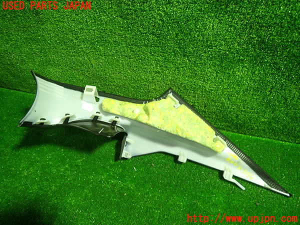 5UPJ-22997680]ベンツ CLA200 d(118312M C118)左リアピラートリム 中古_m0003.jpg