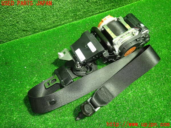 5UPJ-22997045]ベンツ CLA200 d(118312M C118)運転席シートベルト 中古_m0002.jpg