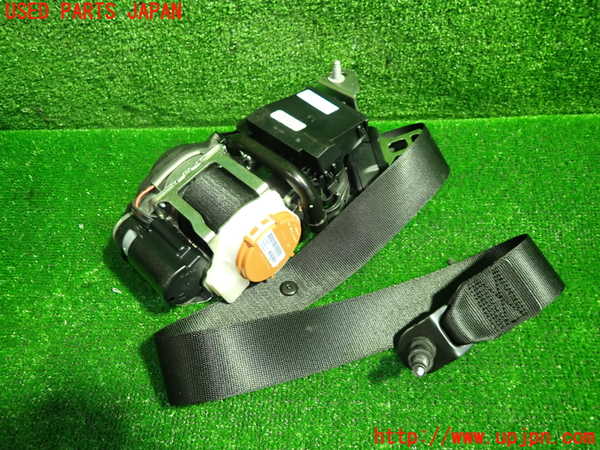 5UPJ-22997075]ベンツ CLA200 d(118312M C118)助手席シートベルト 中古_m0001.jpg