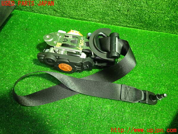 5UPJ-22997075]ベンツ CLA200 d(118312M C118)助手席シートベルト 中古_m0002.jpg