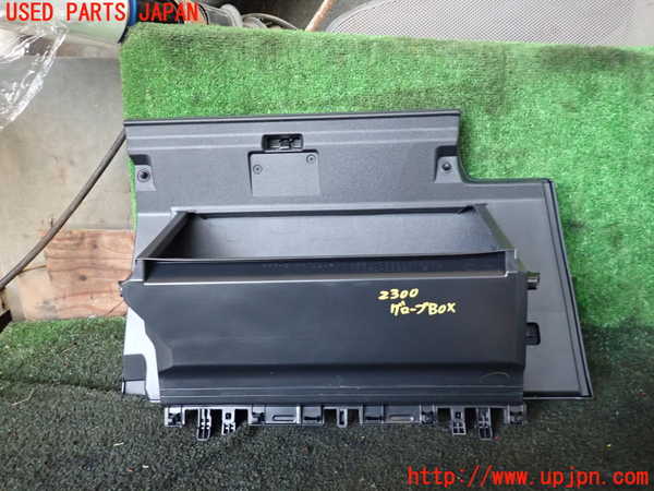 5UPJ-23007516]シエンタハイブリッド(MXPL10G)グローブボックス1 中古_m0004.jpg
