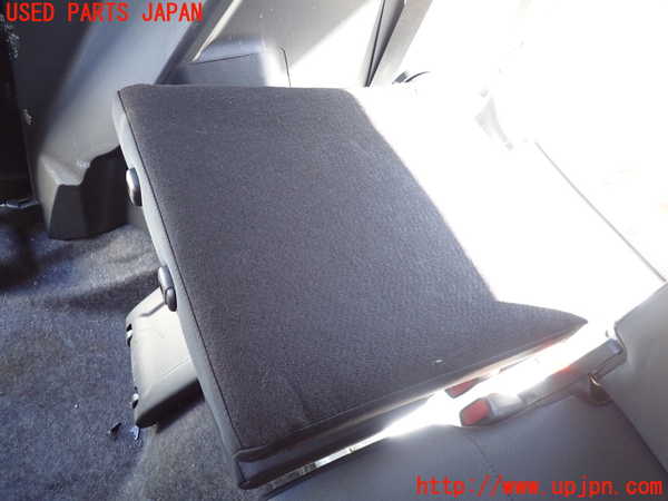 5UPJ-23007235]シエンタハイブリッド(MXPL10G)右3列目シート 中古_m0004.jpg