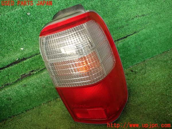 2UPJ-23011530]ハイラックスサーフ(RZN185W)右テールランプ 中古_m0001.jpg