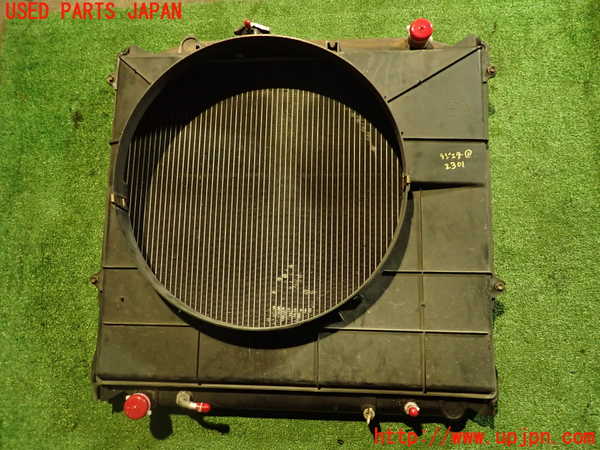 2UPJ-23012321]ハイラックスサーフ(RZN185W)ラジエーター1 中古_m0002.jpg