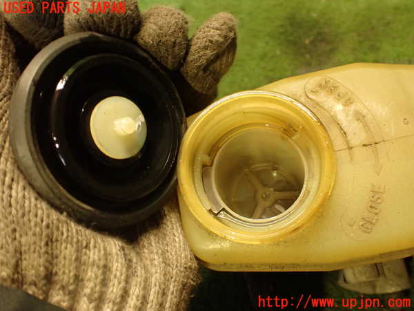 2UPJ-23014050]ハイラックスサーフ(RZN185W)ブレーキマスターシリンダー 中古_m0003.jpg