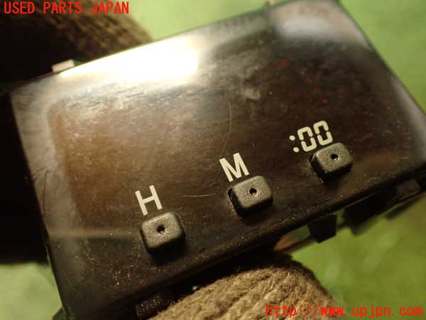 2UPJ-23017850]ハイラックスサーフ(RZN185W)時計 中古_m0002.jpg