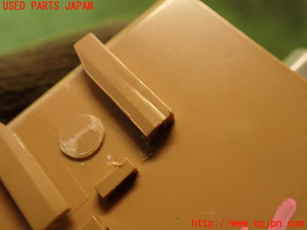 2UPJ-23016148]ハイラックスサーフ(RZN185W)コンピューター3 (アンテナリレー) 中古_m0003.jpg