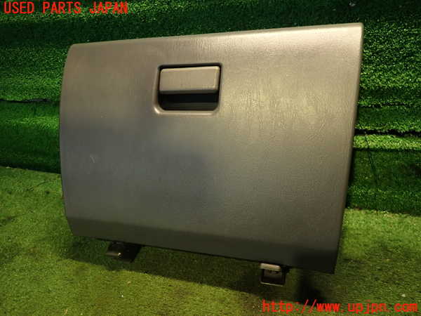 2UPJ-23017516]ハイラックスサーフ(RZN185W)グローブボックス1 中古_m0001.jpg