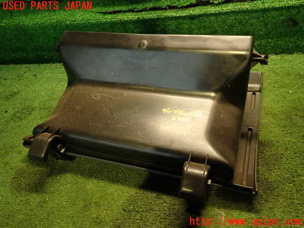 2UPJ-23017516]ハイラックスサーフ(RZN185W)グローブボックス1 中古_m0004.jpg