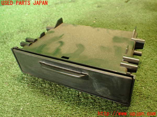 2UPJ-23017841]ハイラックスサーフ(RZN185W)小物入れ1 中古_m0001.jpg