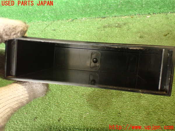 2UPJ-23017842]ハイラックスサーフ(RZN185W)小物入れ2 中古_m0002.jpg