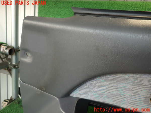 2UPJ-23011234]ハイラックスサーフ(RZN185W)右前ドア内張り 中古_m0003.jpg
